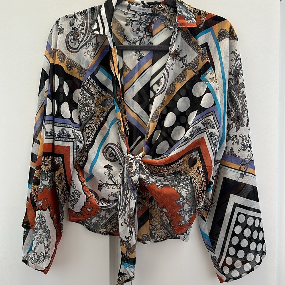 Multicolor sheer cover.